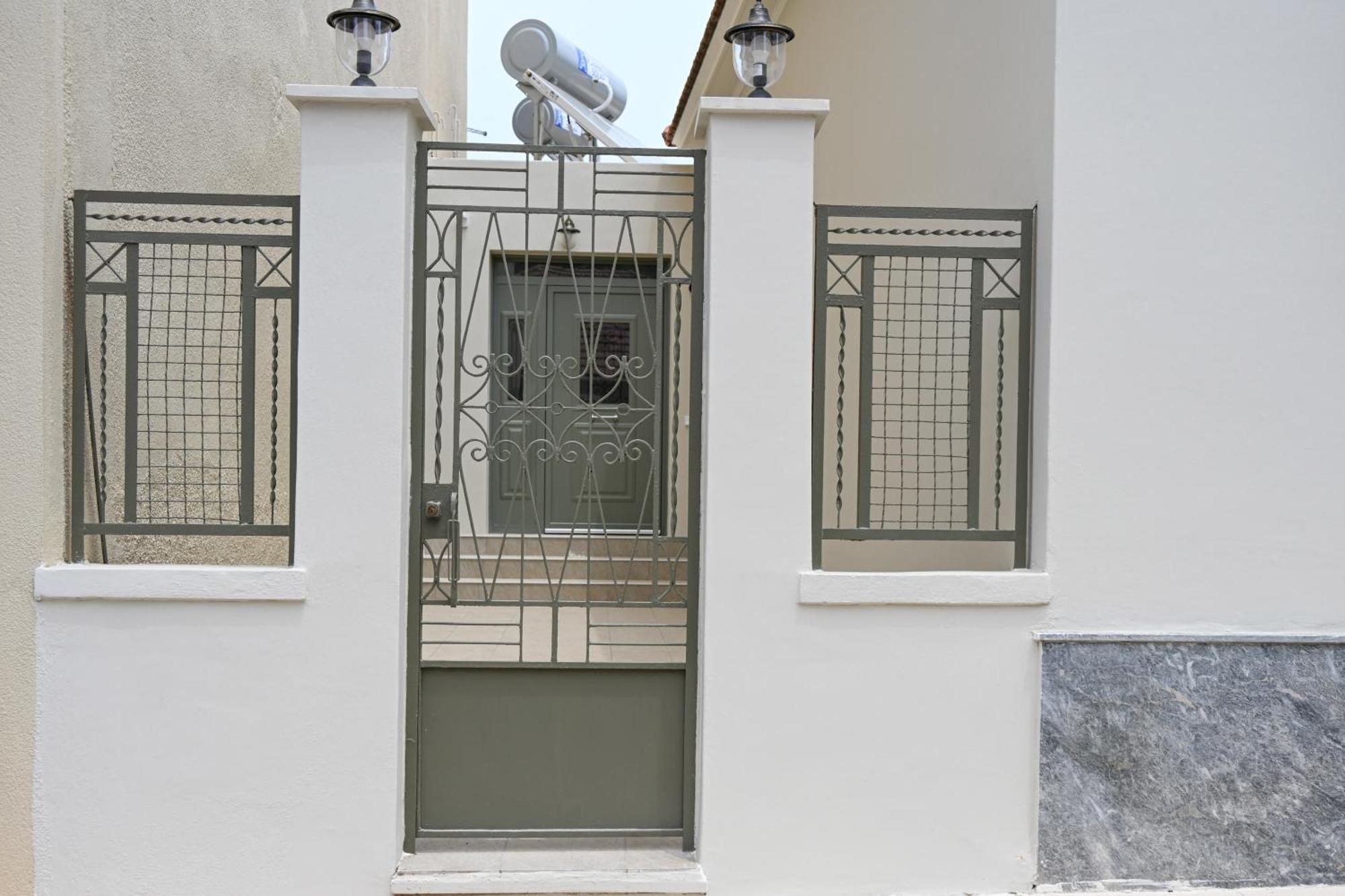 Vivis Hub Aparthotel Argostoli  Exterior photo