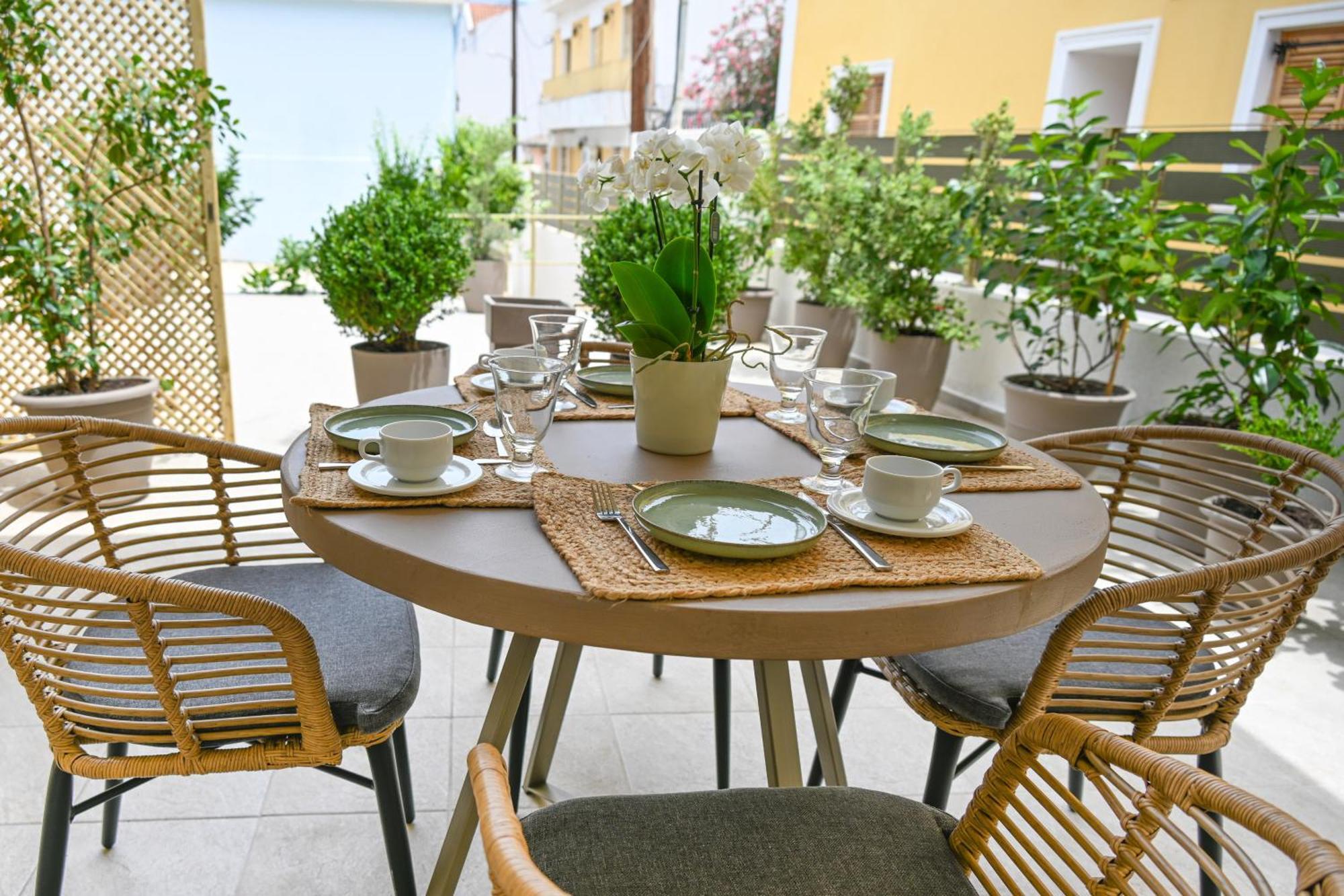 Vivis Hub Aparthotel Argostoli  Exterior photo