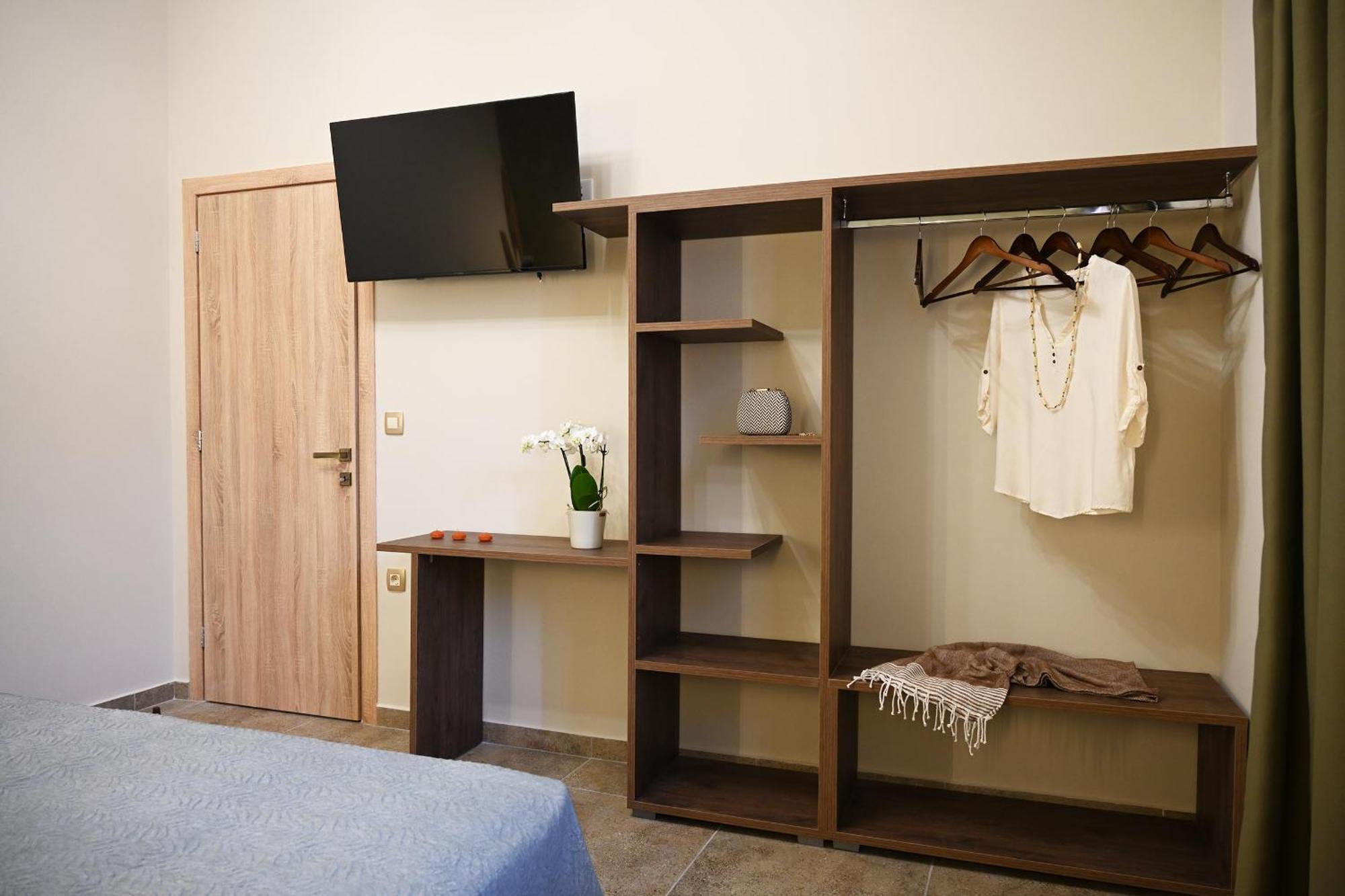 Vivis Hub Aparthotel Argostoli  Exterior photo