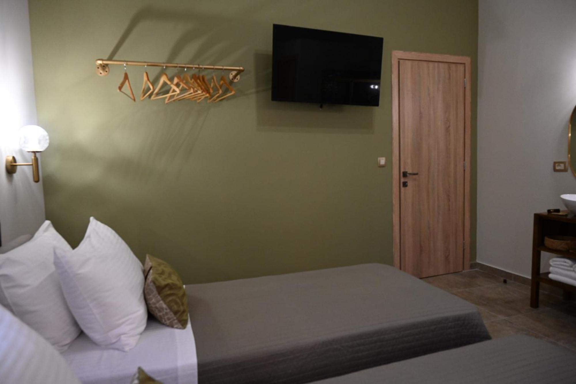 Vivis Hub Aparthotel Argostoli  Exterior photo